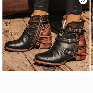 Freebird Crue bootie black multi 9